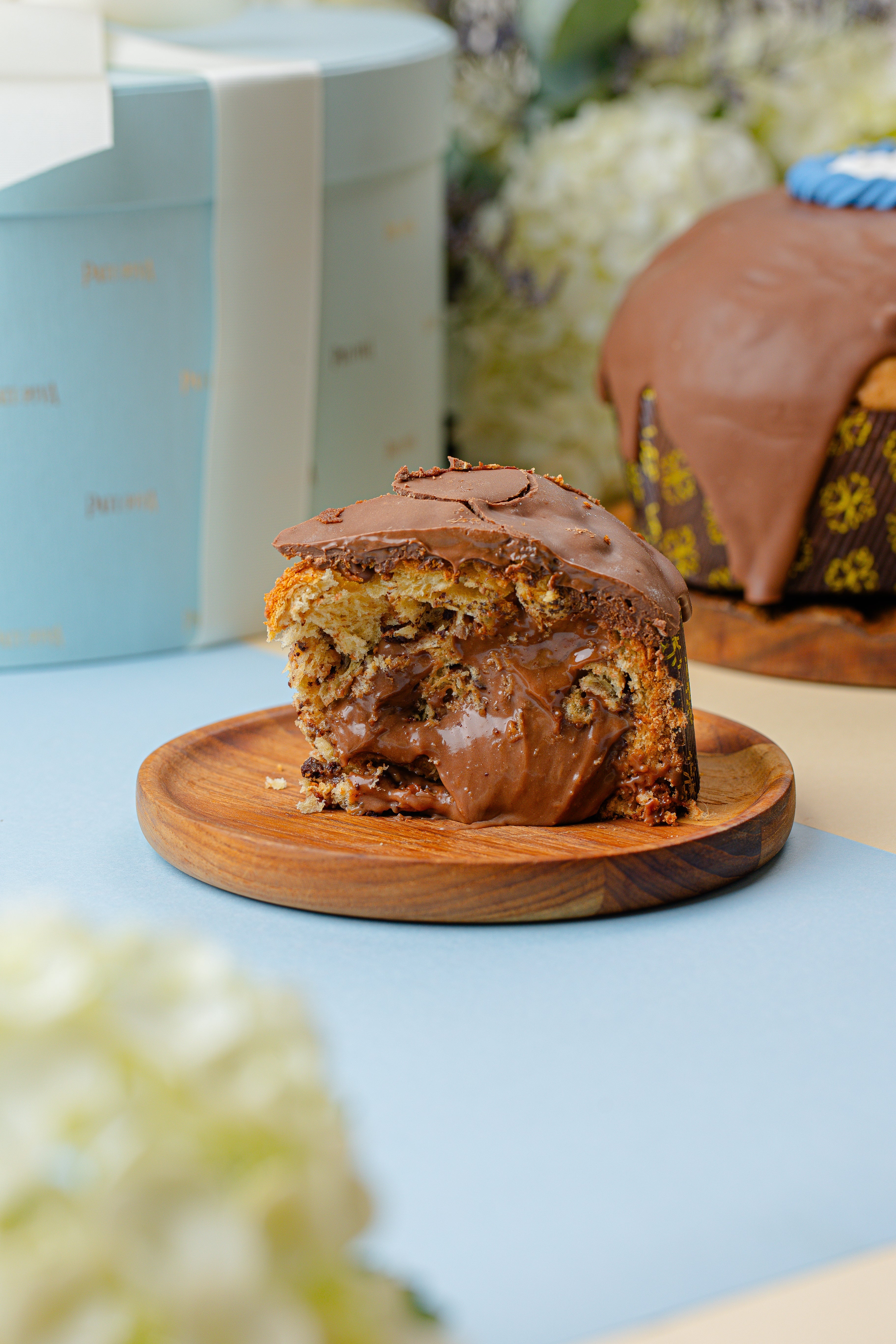 Colomba Pascal Decorada - Com Recheio de Brigadeiro