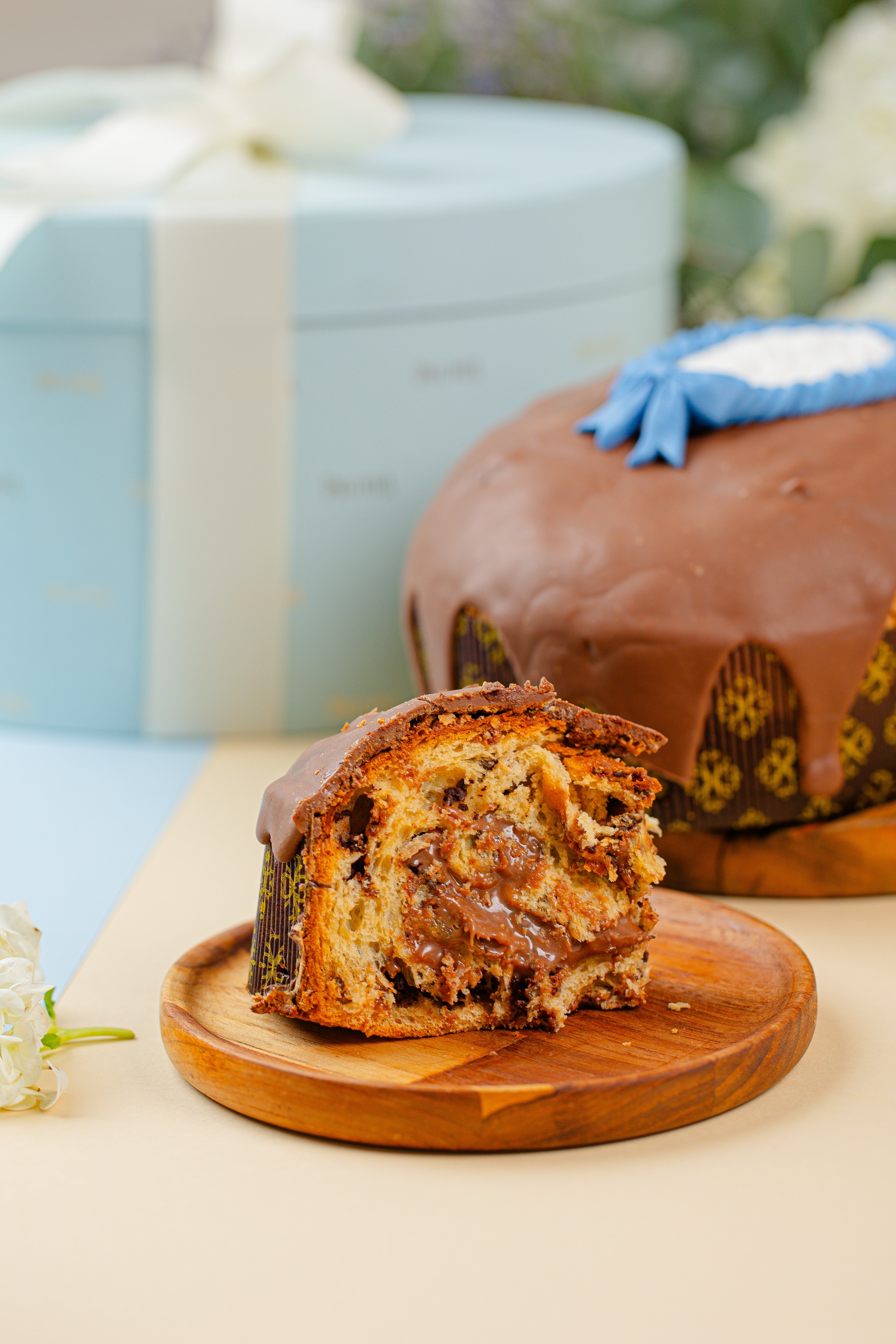 Colomba Pascal Decorada - Com Recheio de Brigadeiro