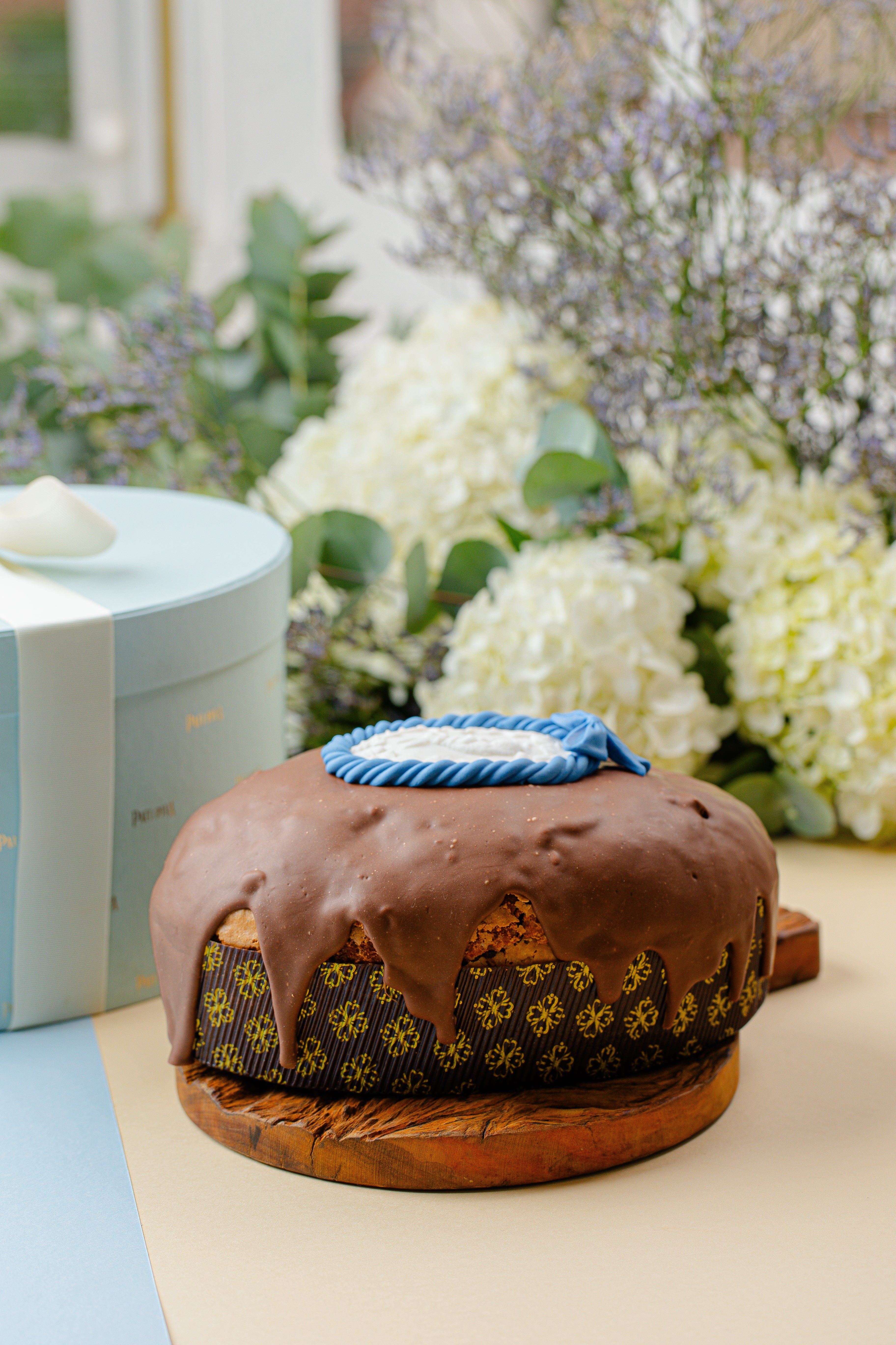 Colomba Pascal Decorada - Com Recheio de Brigadeiro